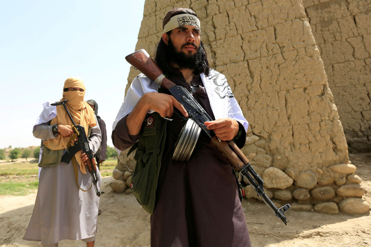 تصاویری از رفتار زشت طالبان که سوژه شد+ فیلم