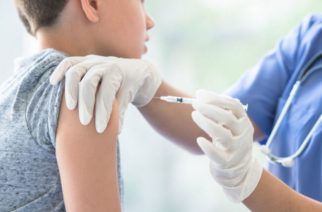 تزریق بیش از ۱۸هزار دُز واکسن کرونا در کشور طی ۲۴ ساعت گذشته