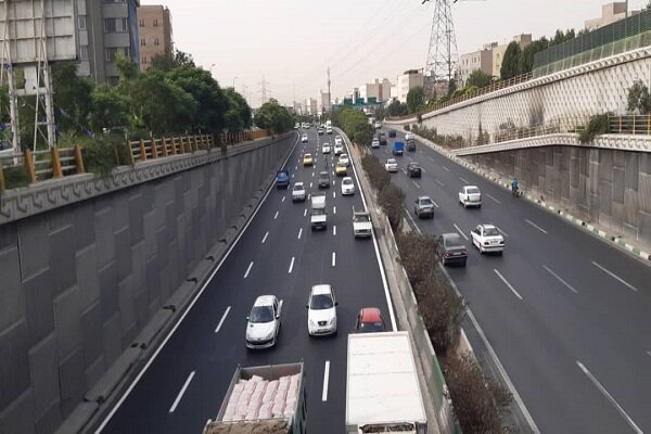 وضعیت ترافیک صبحگاهی در معابر اصلی و بزرگراهی تهران