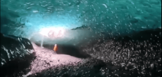 قدم زدن دلهره آور زیر اقیانوس یخ زده/ ترسناک و واقعی+ فیلم